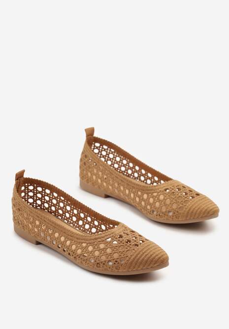 Brązowe Balerinki Ozdobione Ażurowym Wzorem Ulimariela