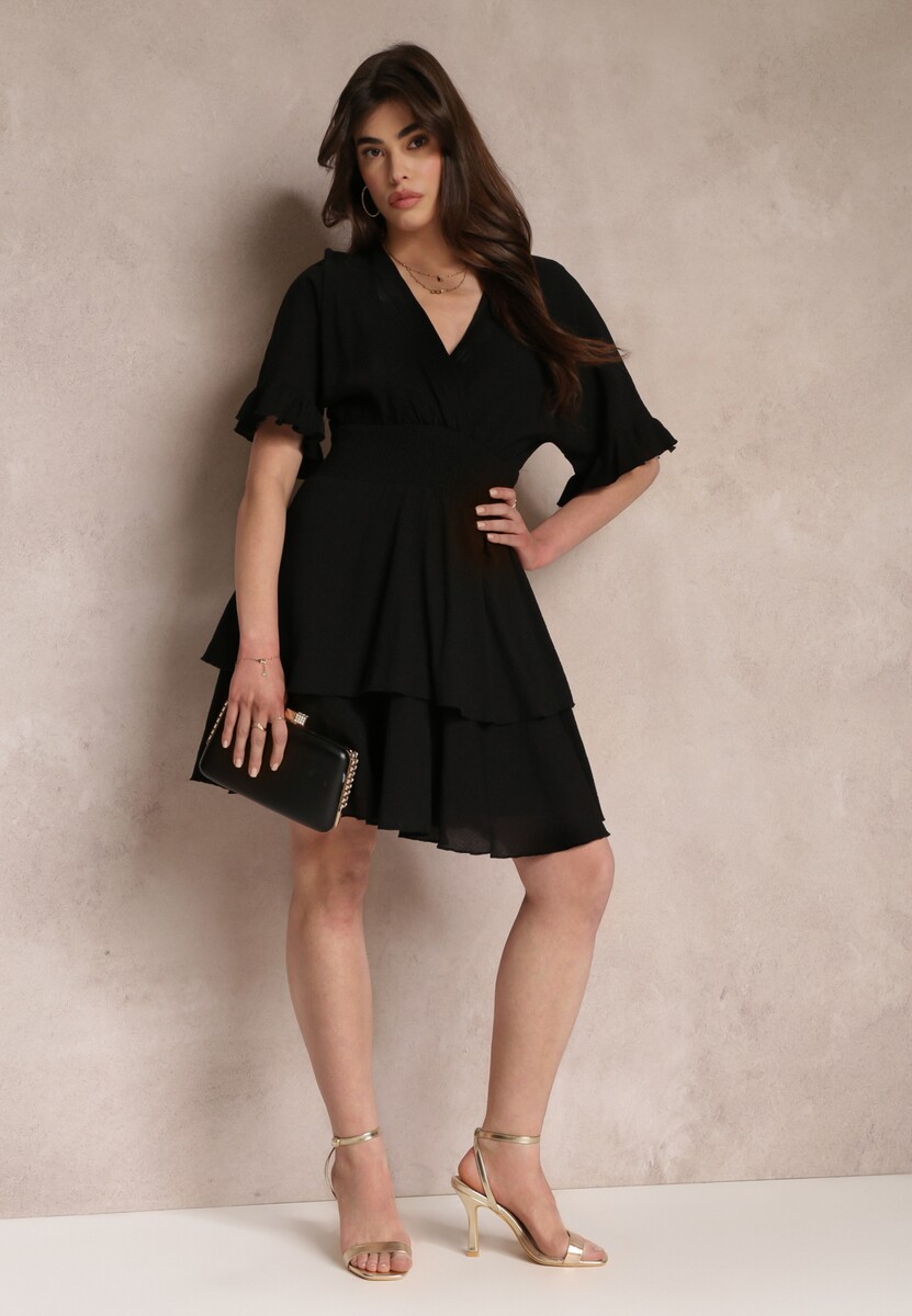 Czarna Zwiewna Sukienka Mini z Falbankami i Szeroką Gumką w Talii Olleanne
