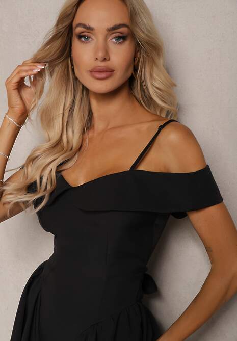 Czarna Sukienka na Ramiączkach z Regulacją z Usztywnionymi Miseczkami Miviora