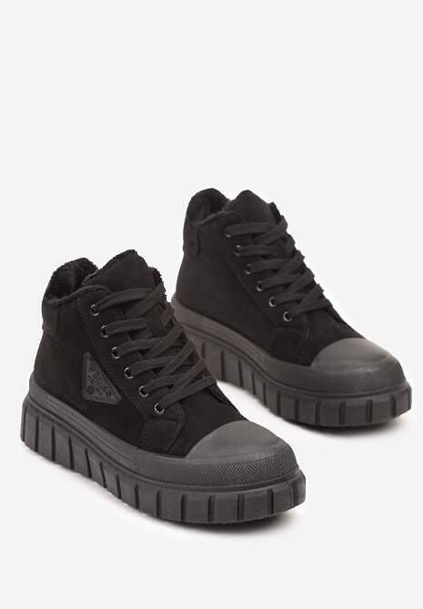 Czarne Botki Vices Typu Trapery na Platformie z Tłoczeniem i Aplikacją Gioselda