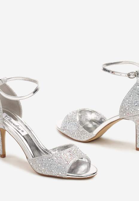 Srebrne Sandały na Szpilce Ozdobione Cyrkoniami Nialuna