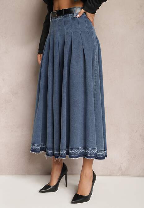 Granatowa Rozkloszowana Spódnica Jeansowa z Paskiem z Klamrą Varnie