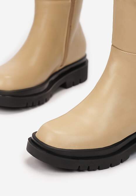 Beżowe Kozaki Soloene