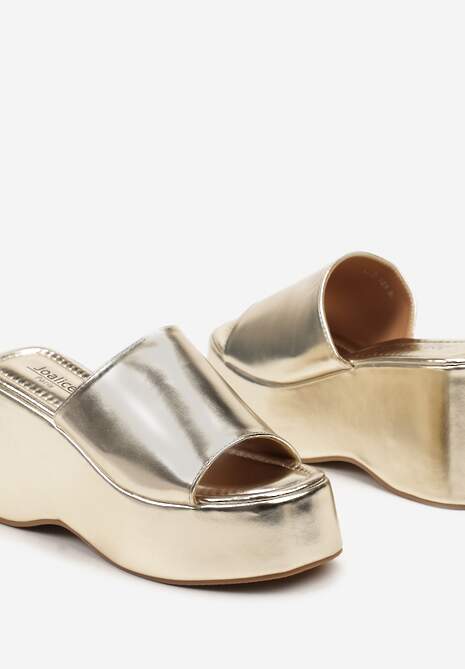 Złote Klapki na Koturnie Rosolia