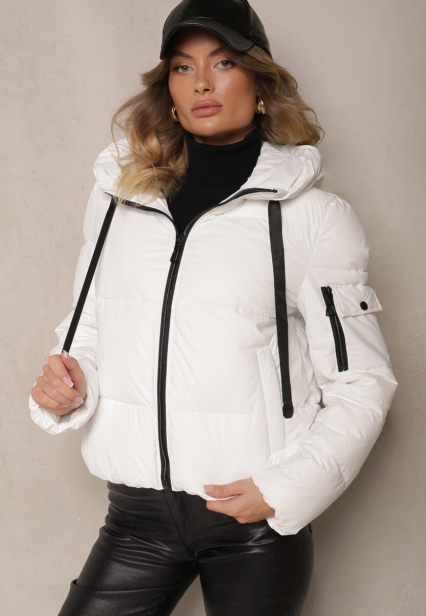 Biała Pikowana Kurtka o Prostym Kroju z Kapturem i Kieszeniami Miriara