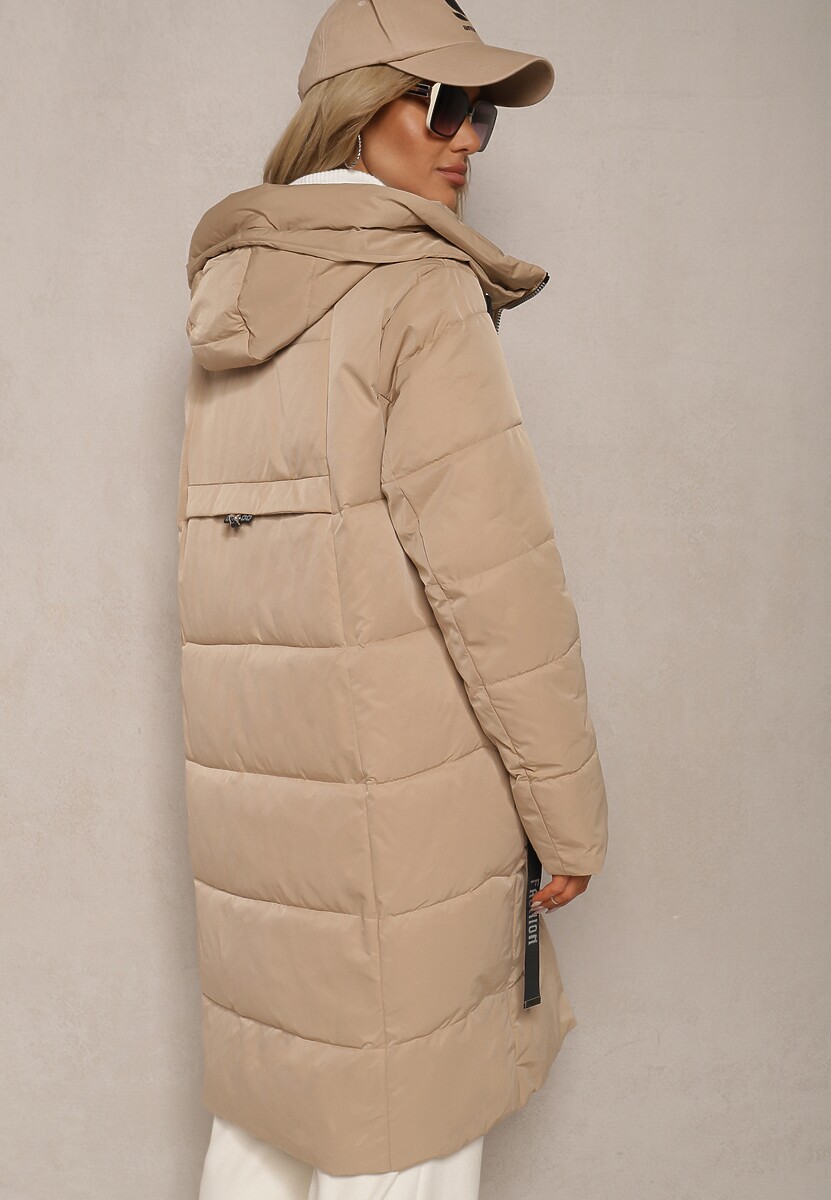 Ciemnobeżowa Kurtka z Pikowaniem o Prostym Fasonie z Kapturem Kieszeniami i Ozdobnym Suwakiem Mirimae