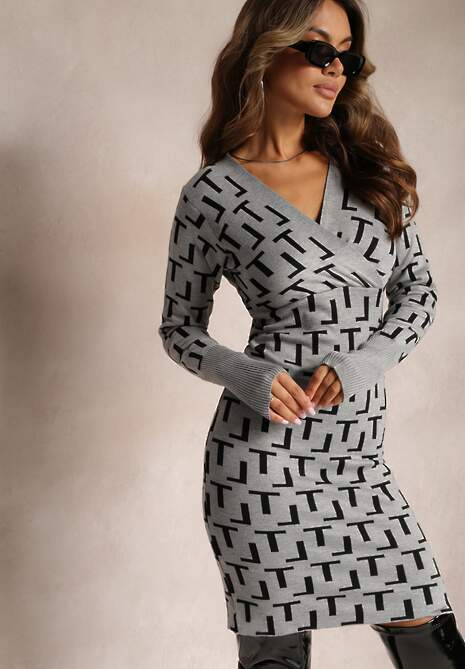 Szara Dzianinowa Sukienka w Geometryczny Wzór z Kopertowym Dekoltem Isobell