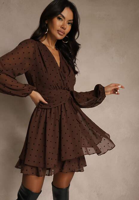 Ciemnobrązowa Rozkloszowana Sukienka w Kropki Ozdobiona Marszczeniem Liserra