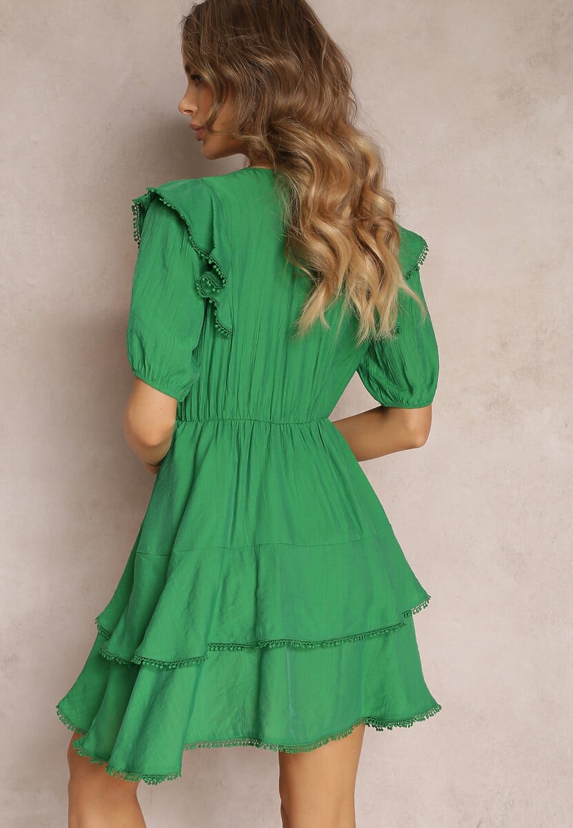 Zielona Sukienka Mini z Gumką w Pasie i Falbankami Makenza