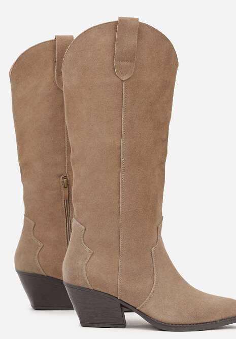 Ciemnobeżowe Kozaki Typu Kowbojki na Stożku z Naturalnego Zamszu Adeora