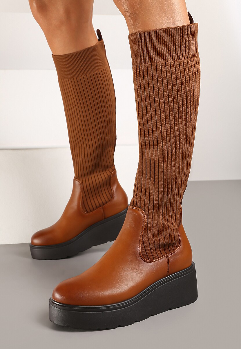 Brązowe Kozaki na Koturnie z Dopasowaną Cholewką Narizelle