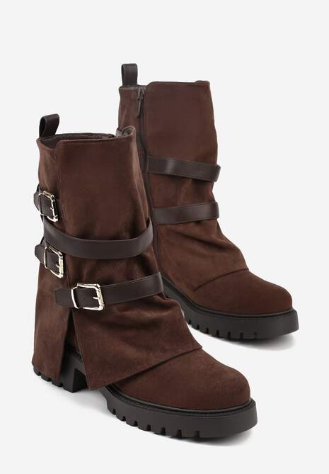 Brązowe Botki Bikery Ozdobione Klamrami i Wywiniętą Cholewką Seride