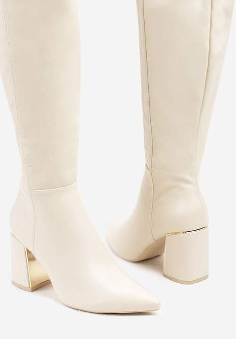 Beżowe Eleganckie Kozaki na Słupkowym Obcasie z Aplikacją i Noskiem w Szpic Noellame