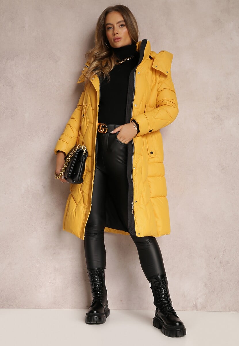 Żółta Kurtka Pikowana Długa z Paskiem i Saszetką Cythine