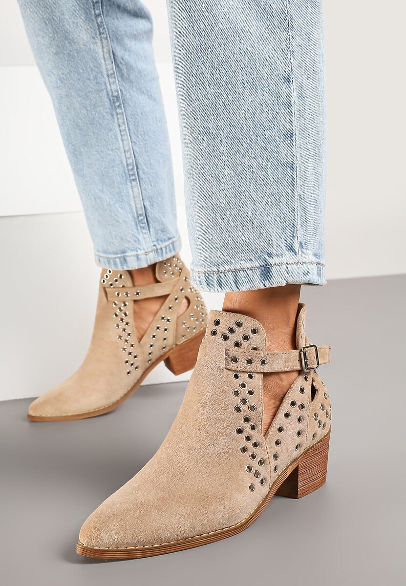 Beżowe Botki Vices na Słupku w Stylu Kowbojek z Metalicznymi Aplikacjami i Wycięciami Virori