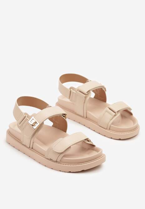 Beżowe Sandały z Metaliczną Ozdobą Falanelis