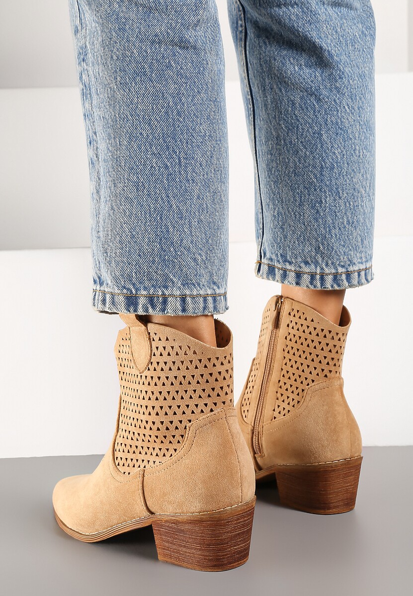 Ciemnobeżowe Botki Kowbojki Vices na Słupku z Ażurową Cholewką Elfedi