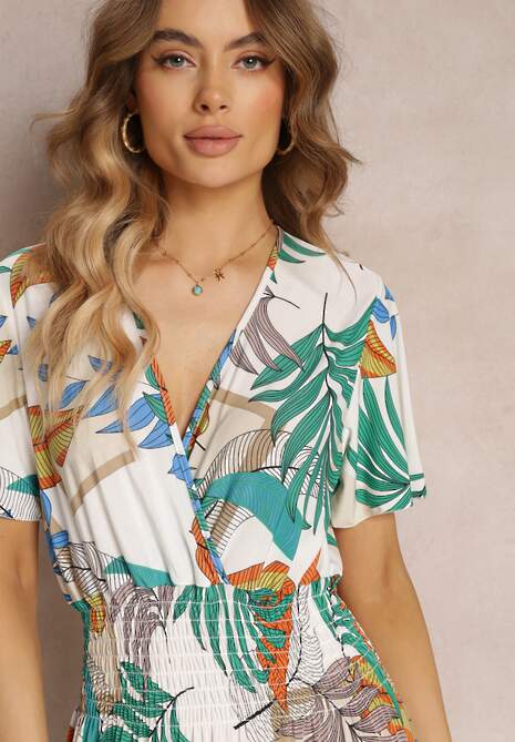 Biała Rozkloszowana Sukienka z Marszczonymi Gumkami w Talii i Krótkim Rękawem Laily