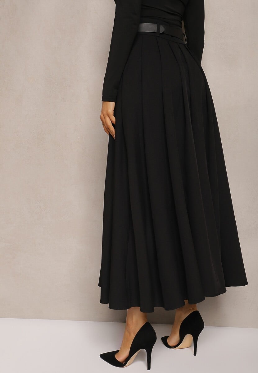 Czarna Rozkloszowana Spódnica z Szerokimi Plisami i Paskiem z Ekoskóry Awhisa