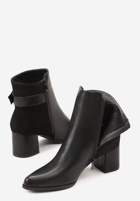 Czarne Botki na Słupku Ozdobione Metaliczną Aplikacją Nalluvia