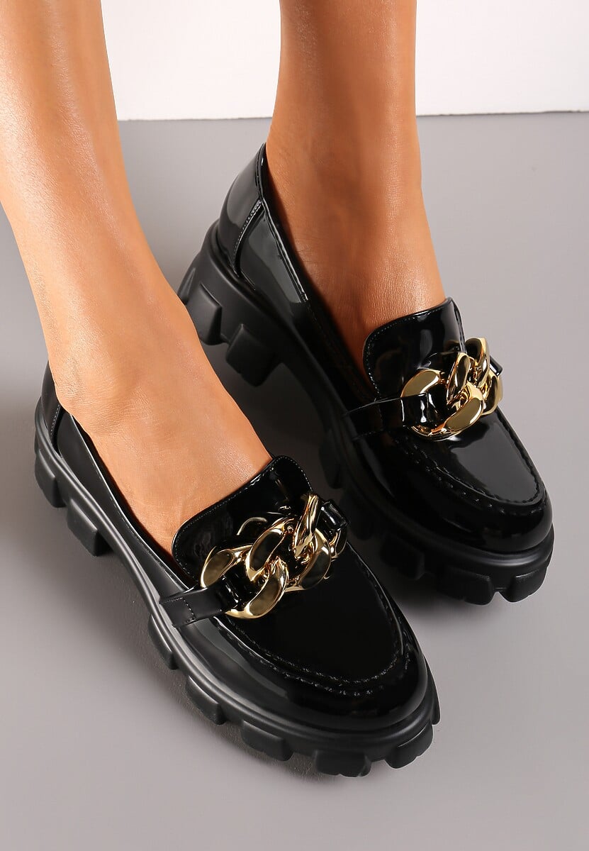 Czarne Mokasyny z Ozdobnym Łańcuchem na Grubej Podeszwie Rarola