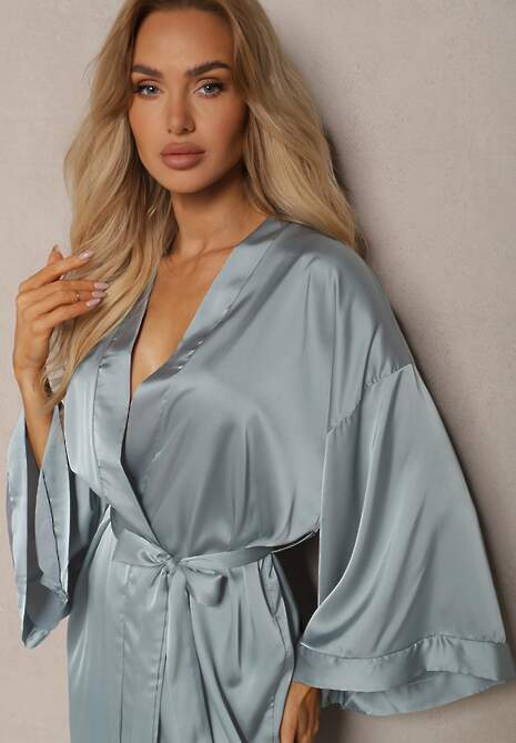 Zielony Szlafrok z Satyny Wykończony Paskiem Rivathena