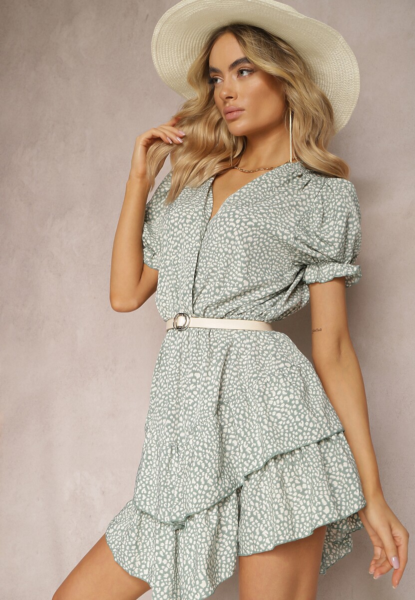 Zielona Sukienka Ozdobiona Falbankami z Gumką w Talii i Bufiastymi Rękawkami Ornefia