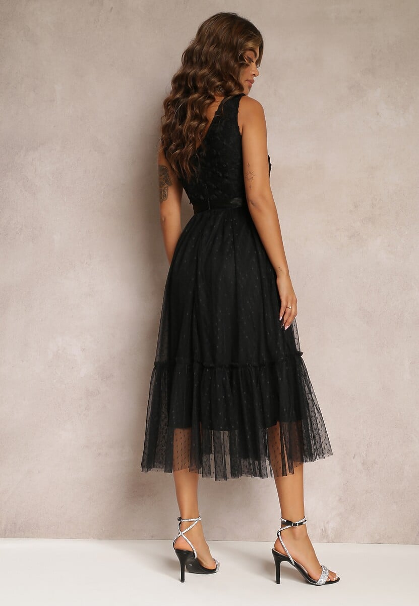 Czarna Taliowana Sukienka Midi z Ozdobną Siateczką Celerise