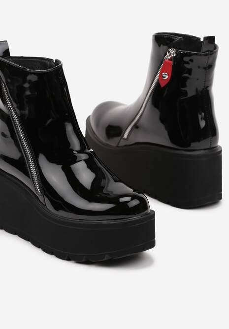 Czarne Lakierowane Botki na Koturnie i Platformie Wykończone Suwakiem Irilorae