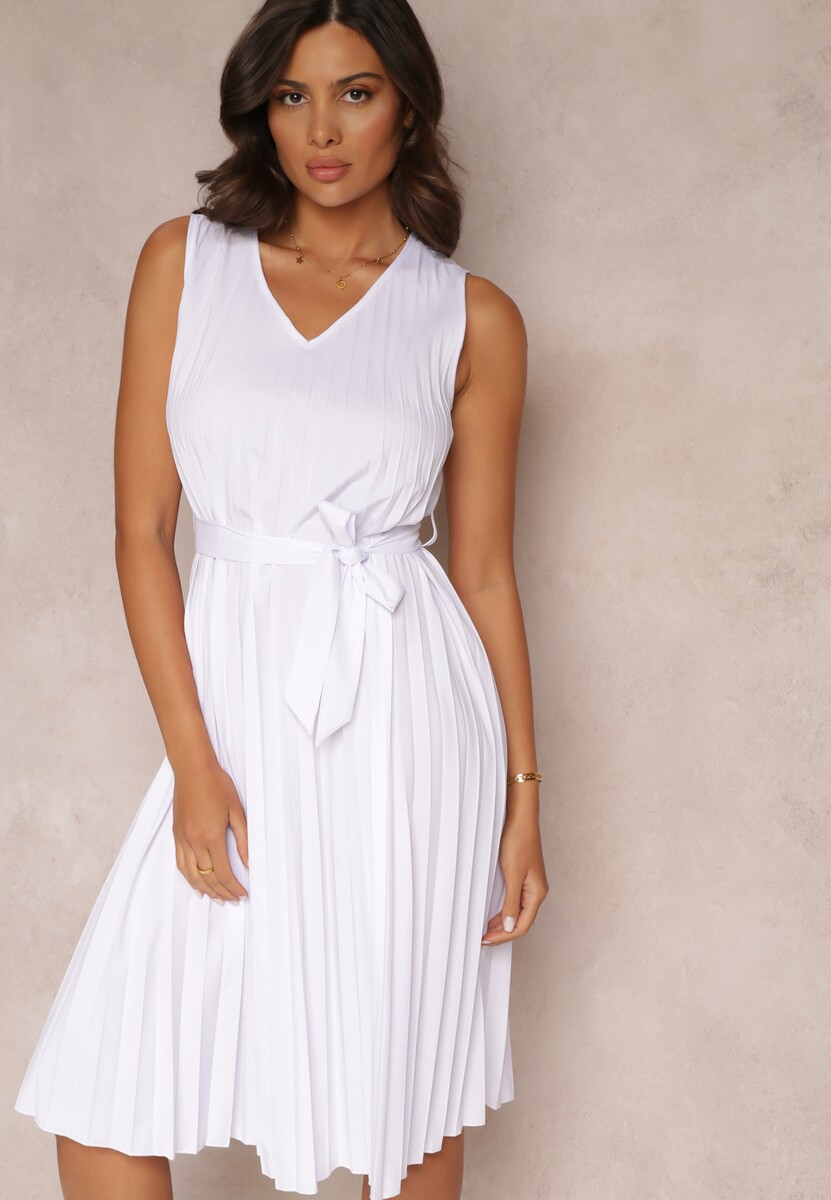 Biała Sukienka Midi z Plisowanej Tkaniny z Materiałowym Paskiem Eudoxia