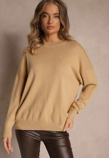 Beżowy Nietoperzowy Sweter w Minimalistycznym Stylu Raliava