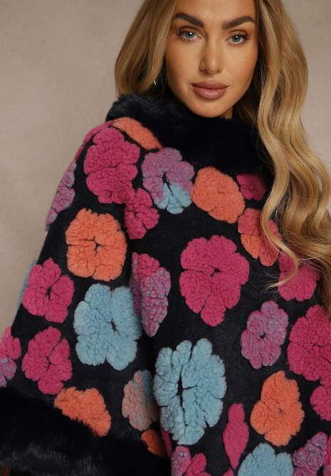 Granatowe Ponczo z Wiskozy Zdobione Futrzanymi Aplikacjami w Kształcie Kwiatów Lealithwen