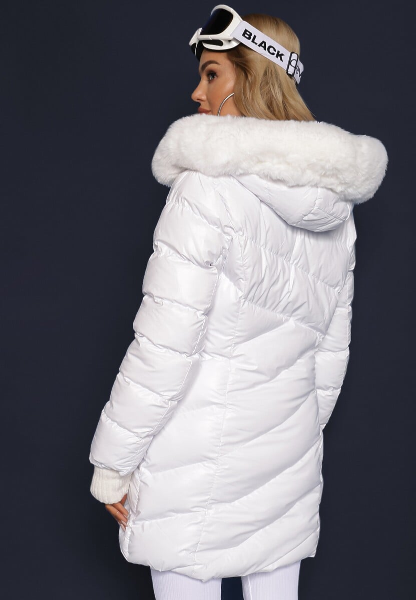Biała Pikowana Kurtka z Odpinanym Kapturem i Ozdobnym Futerkiem Ainoa