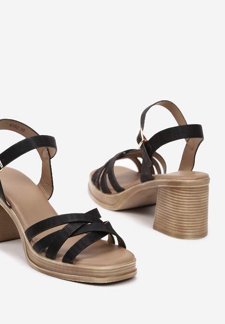 Czarne Sandały z Imitacji Skóry na Słupku Zapinane Wokół Kostki Ploelia