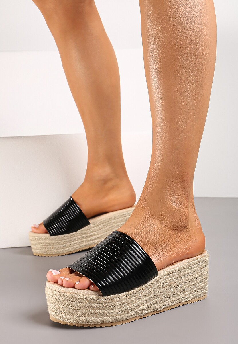Czarne Klapki na Koturnie i Platformie z Plecionki z Paskiem z Ekoskóry Silphina