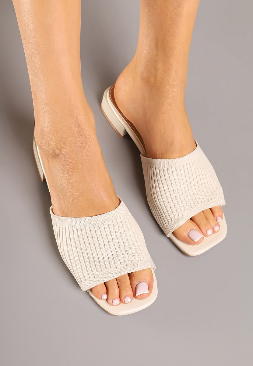 Beżowe Płaskie Klapki z Prążkowanym Paskiem Sari