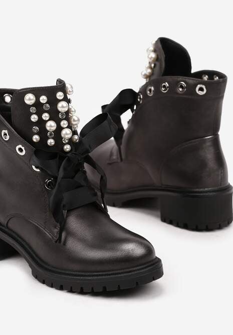 Srebrne Botki z Ozdobnymi Sznurówkami Perłami i Cyrkoniami Jovilda