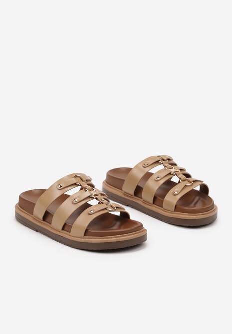 Ciemnobeżowe Klapki na Platformie Ozdobione Metalicznymi Wstawkami Eloneira