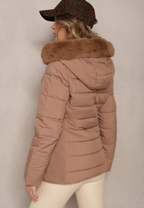 Brązowa Taliowana Kurtka z Pikowanymi Przeszyciami z Kapturem z Futerkiem Loretina