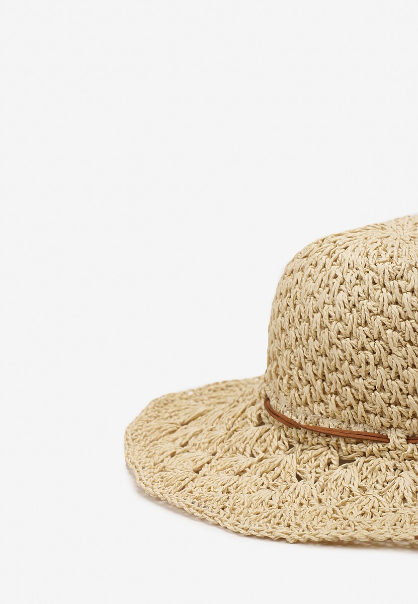 Jasnobeżowy Szeroki Casualowy Kapelusz z Plecionki Ozdobiony Sznurkiem Nohsi