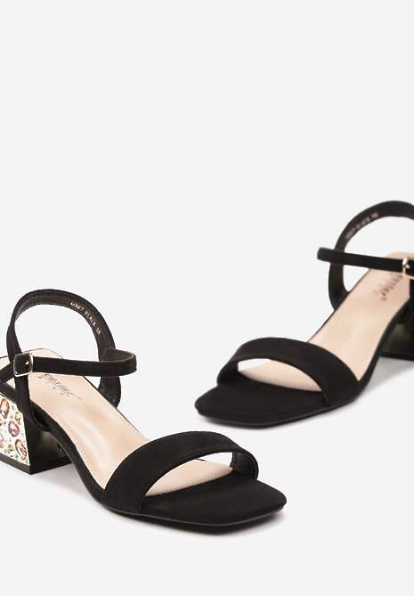 Czarne Eleganckie Sandały z Ekozamszu na Słupku z Kolorowymi Kryształkami Sigatre