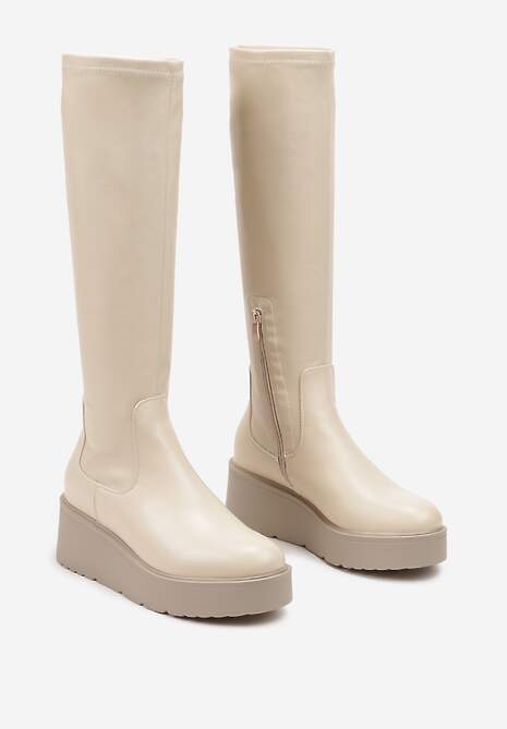 Beżowe Basicowe Kozaki na Grubej Podeszwie z Okrągłym Noskiem Tirisza