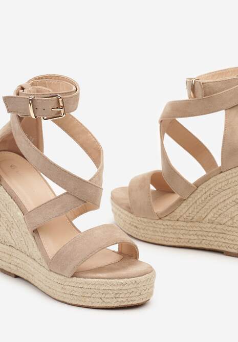 Ciemnobeżowe Sandały na Plecionym Koturnie i Platformie Tinami