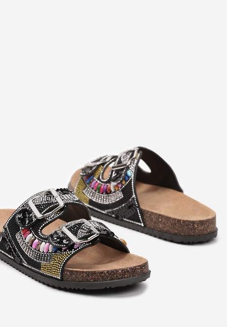 Czarne Klapki na Korkowej Podeszwie z Klamrami Ozdobione Koralikami i Cyrkoniami Trixa