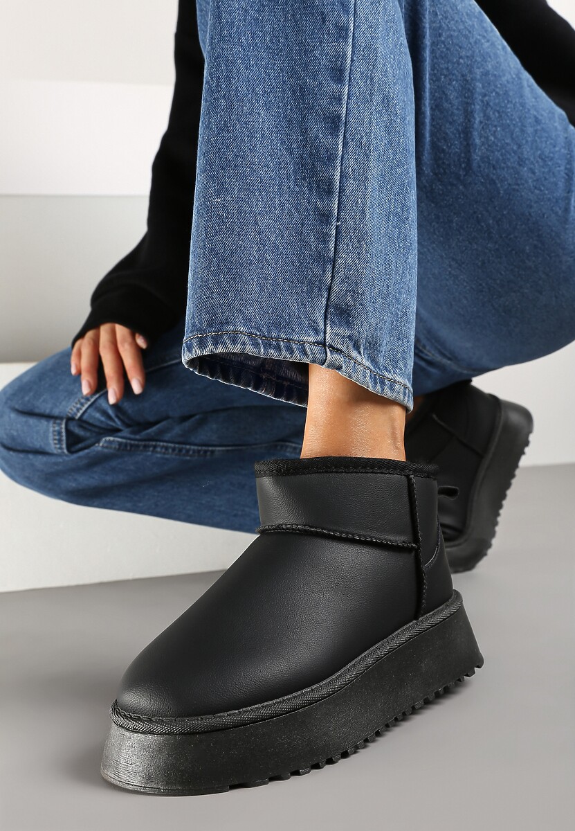 Czarne Wsuwane Gładkie Śniegowce Casualowe na Grubej Podeszwie Tinaretia