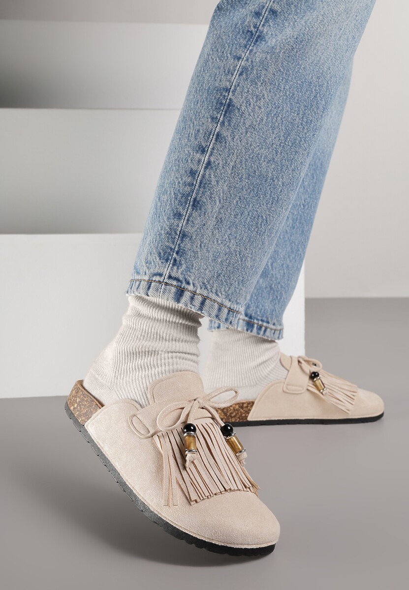 Czarne Boho Klapki Mule z Imitacji Zamszu z Frędzlami i Koralikami Elwedila