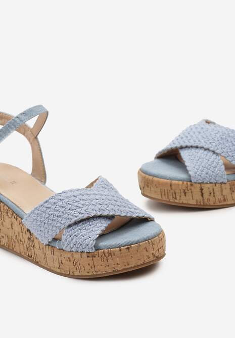 Niebieskie Sandały na Korkowej Platformie i Koturnie z Ozdobnym Warkoczem i Sprzączką Hafassa