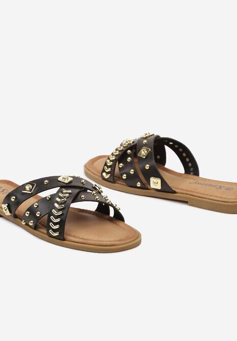 Czarne Klapki na Płaskiej Podeszwie w Klasycznym Stylu Wykończone Nitami Cotarra