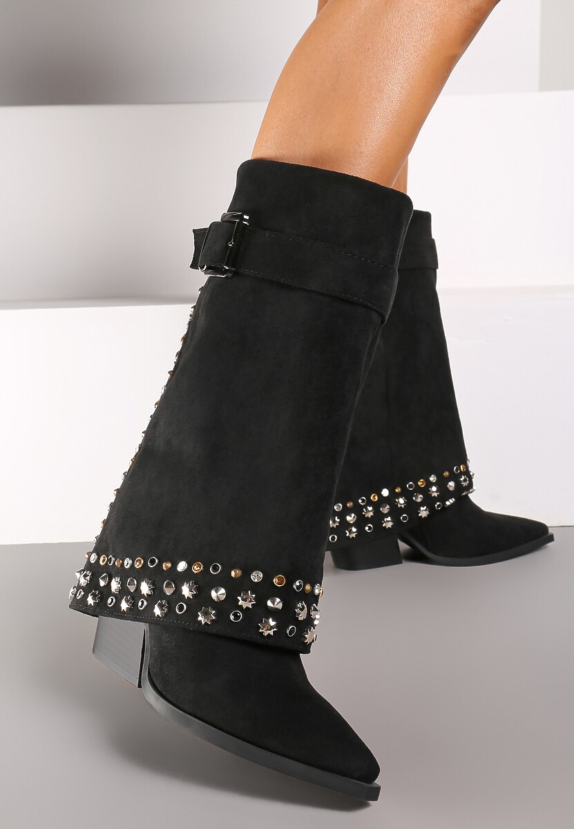 Czarne Botki na Słupku z Wywiniętą Cholewką Ozdobione Nitami i Ćwiekami Evitae