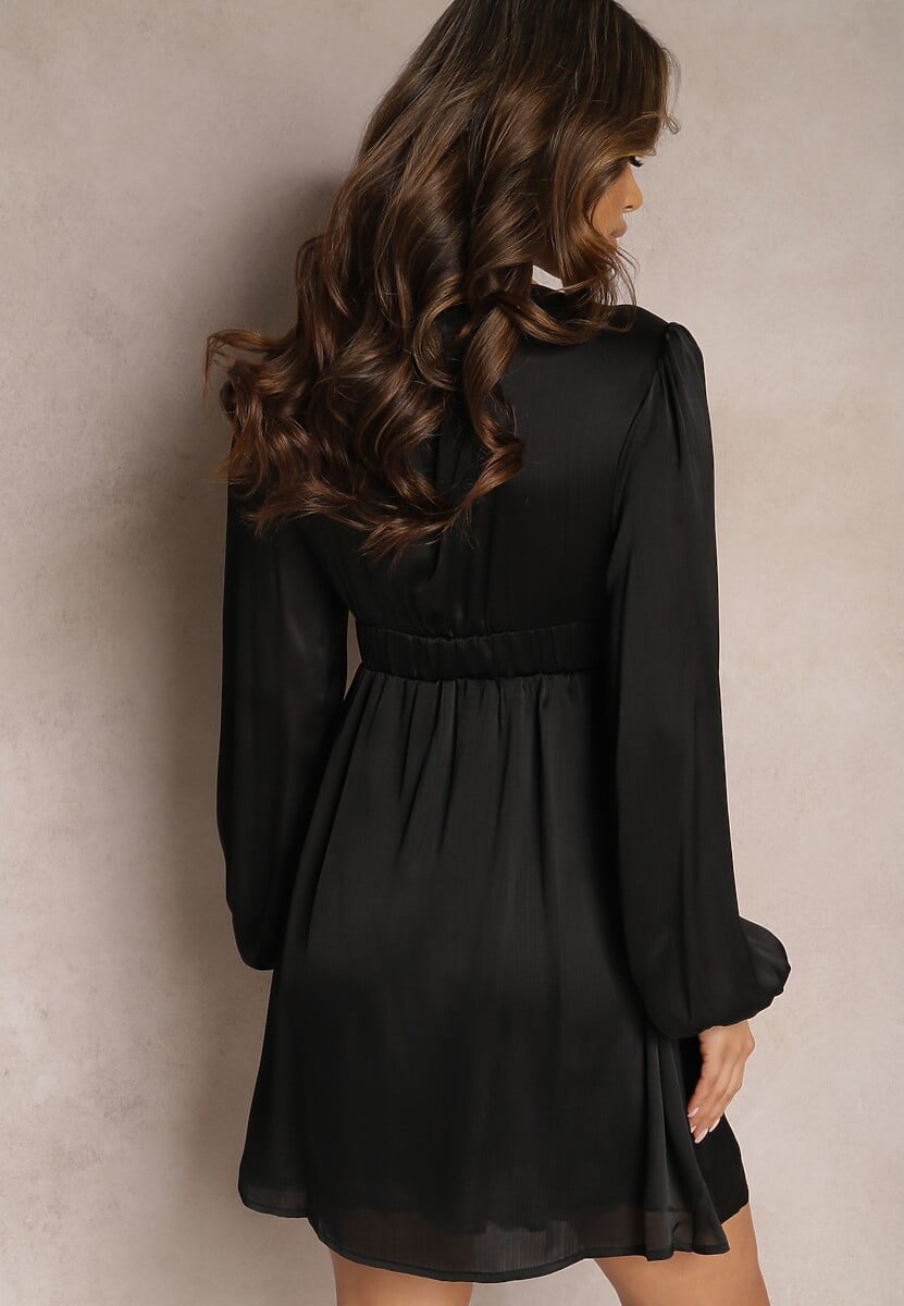 Czarna Rozkloszowana Sukienka Mini z Gumką w Pasie Mokkis